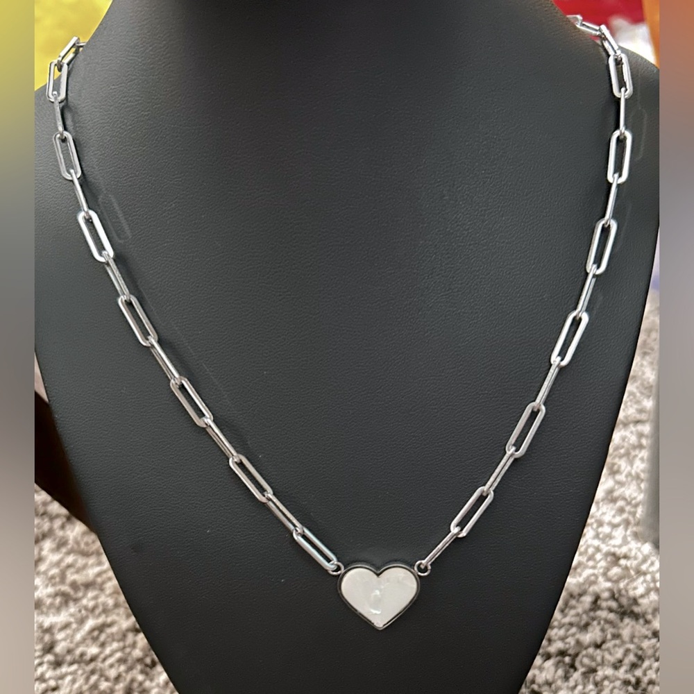 Silver and Mother of Pearl Heart Chain Necklace 20”